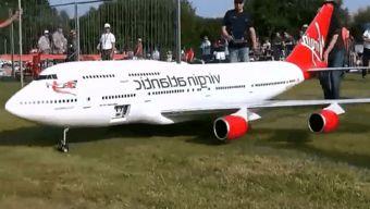 国产电动航模飞行视频,翱翔蓝天新篇章